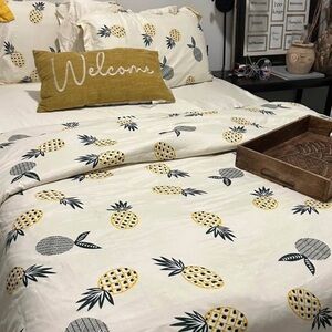 Pineapple Print 4-Piece Queen Size Cream Yellow Green Duvet Cover Bedding Set